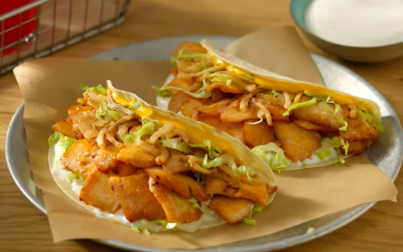 Cheddar Soslu Piliç Döner Taco