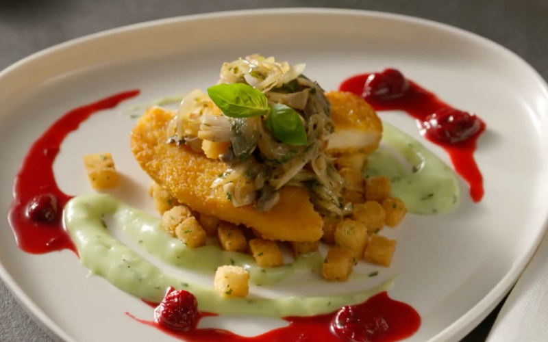 Mantar Ragulu Vişne Soslu Schnitzel